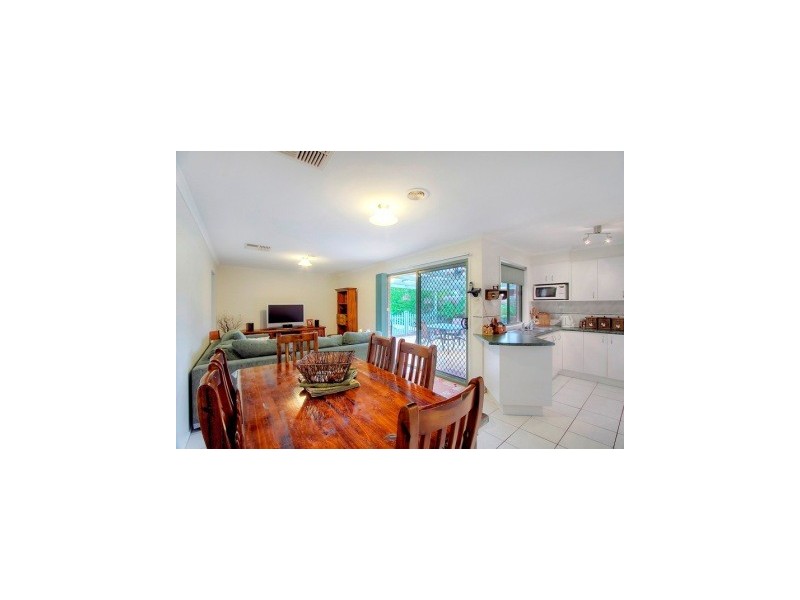 73 Harold Keys Dve, Narre Warren VIC 3805