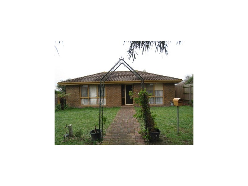 13 Rosemont Dve, Narre Warren VIC 3805