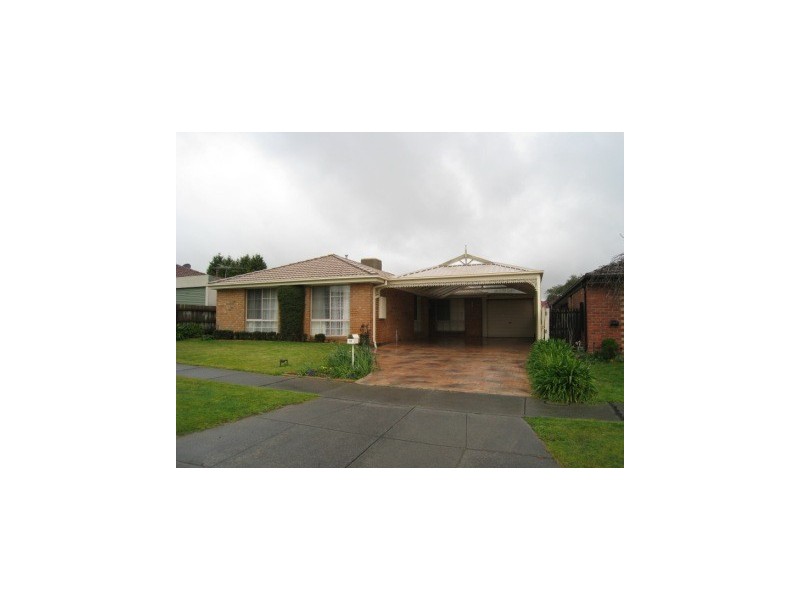 19 Elstar Rd, Narre Warren VIC 3805
