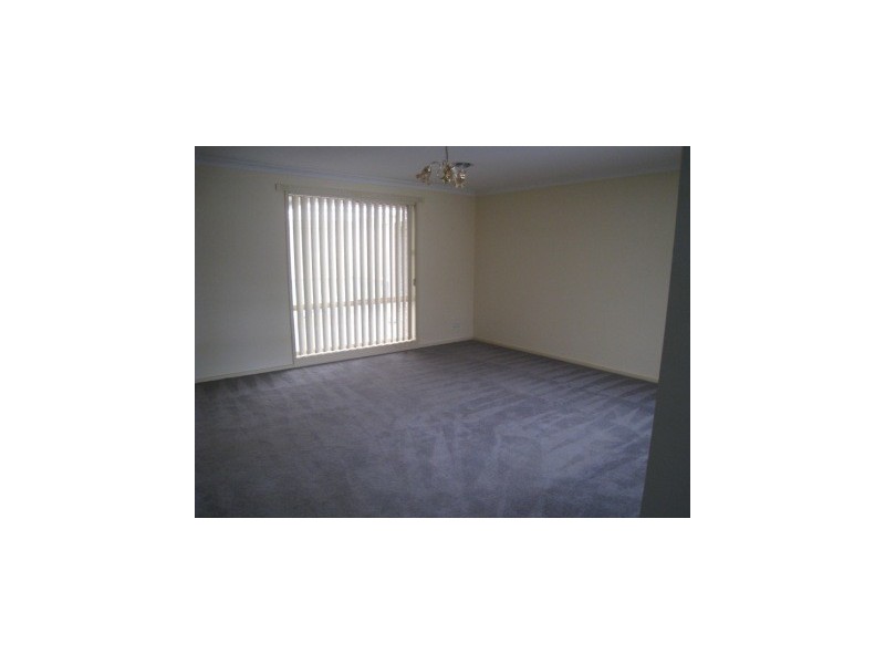 19 Elstar Rd, Narre Warren VIC 3805