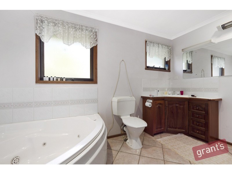 20 Garryowen Crescent, Narre Warren VIC 3805