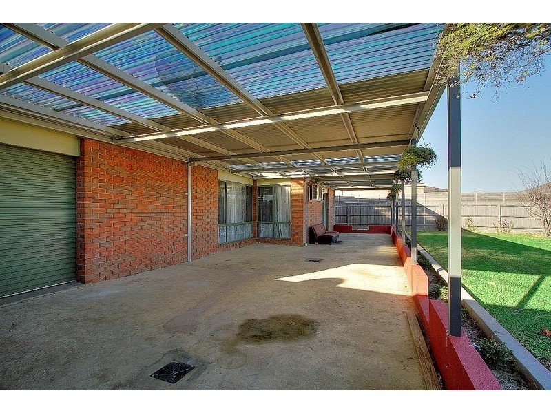 41 Ernest Crs, Narre Warren VIC 3805