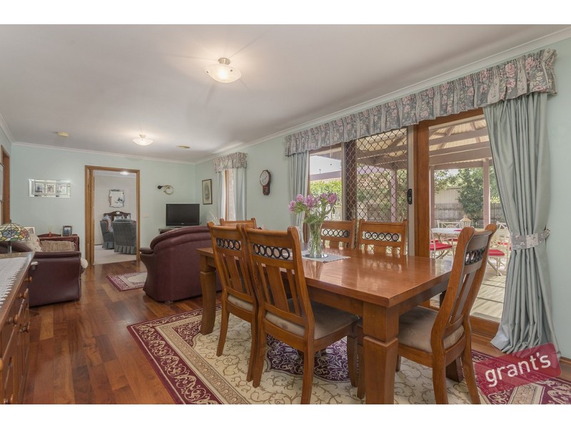 5 Glen Court, Narre Warren VIC 3805