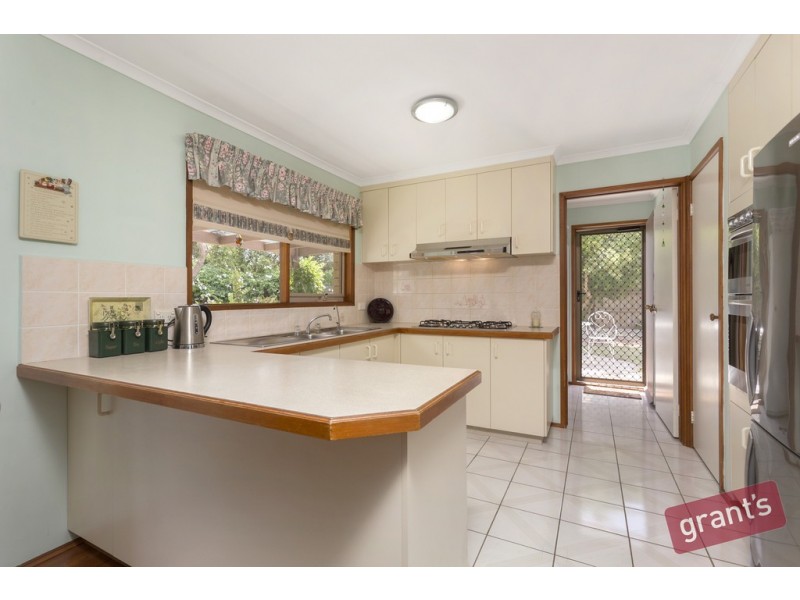 5 Glen Court, Narre Warren VIC 3805