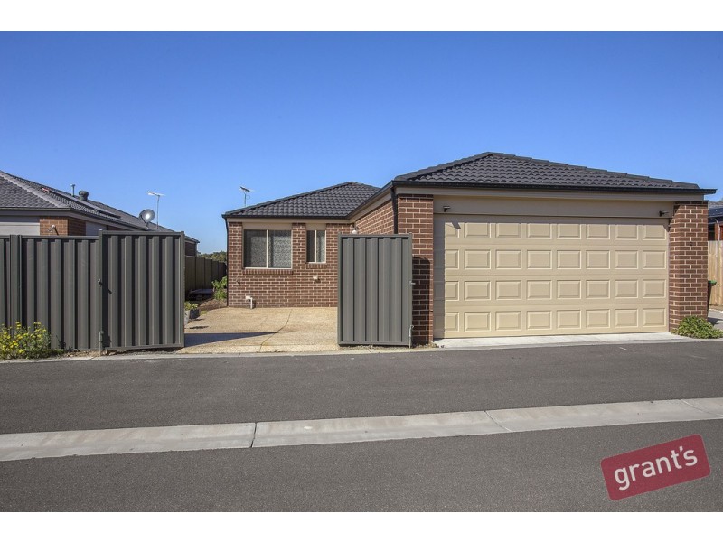 2 Salinger Lane, Narre Warren VIC 3805