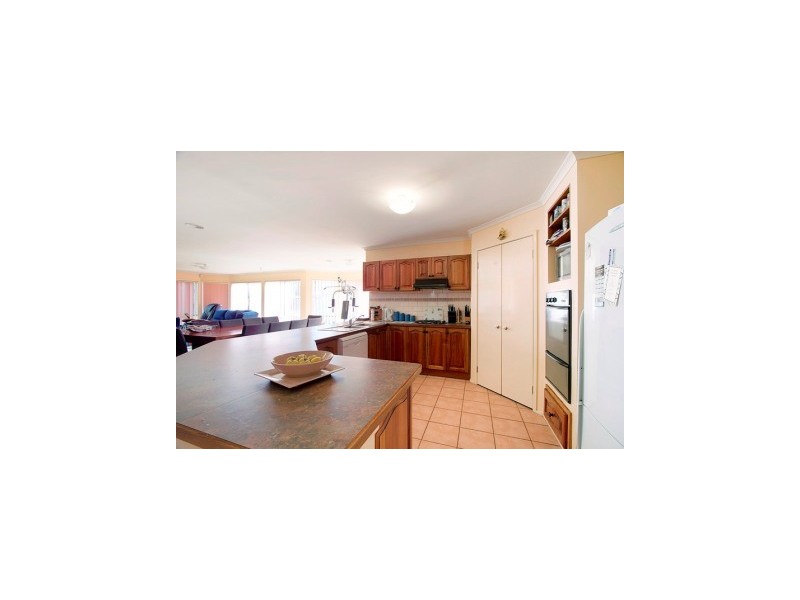 13 Jardine Crt, Narre Warren South VIC 3805