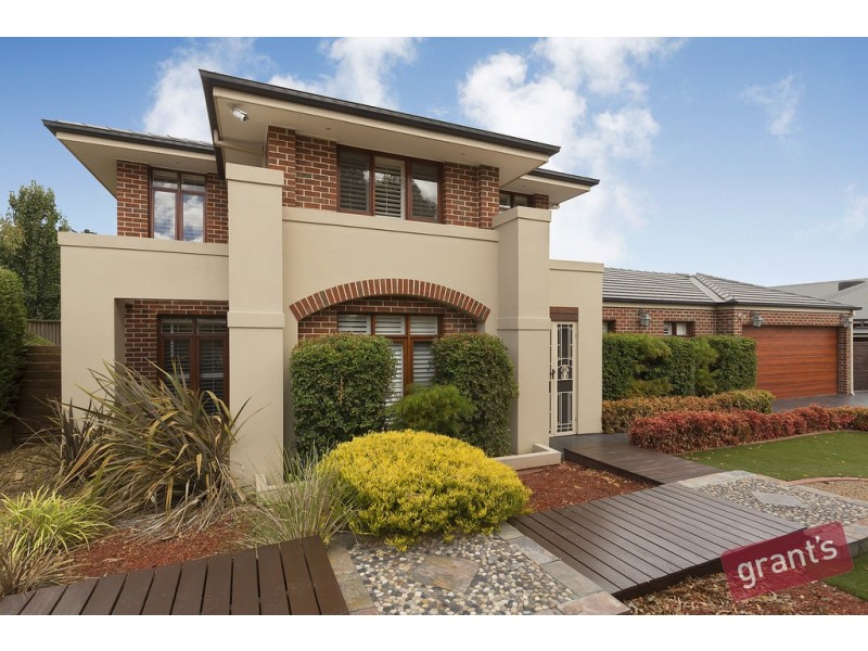 13 Roselea Place, Narre Warren North VIC 3804