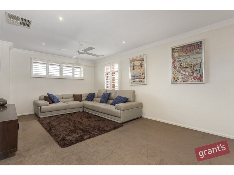 13 Roselea Place, Narre Warren North VIC 3804