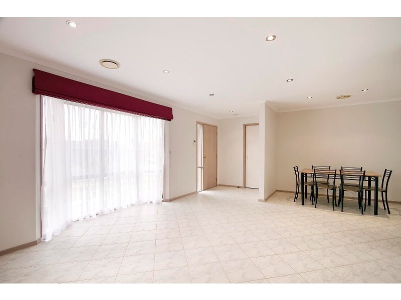 5 Jolimont Place, Narre Warren VIC 3805