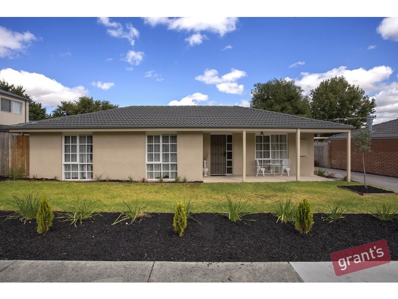 70 Huon Park Road, Cranbourne North VIC 3977