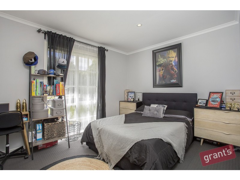 70 Huon Park Road, Cranbourne North VIC 3977