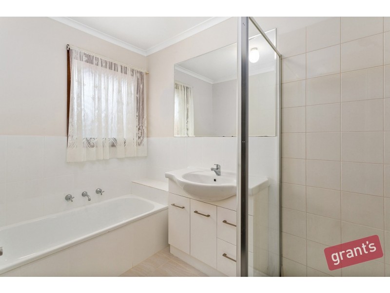 1/15 Kays Avenue, Hallam VIC 3803