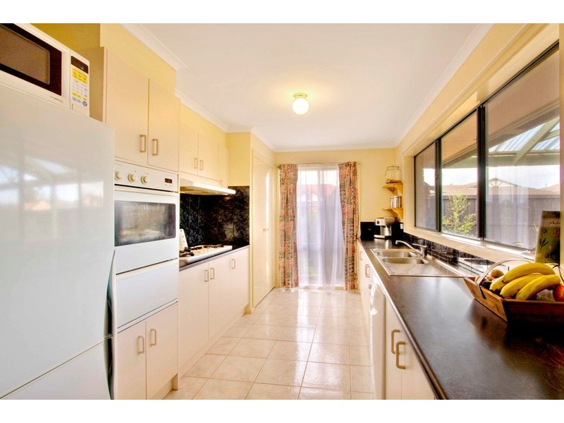 30 England Walk, Narre Warren South VIC 3805