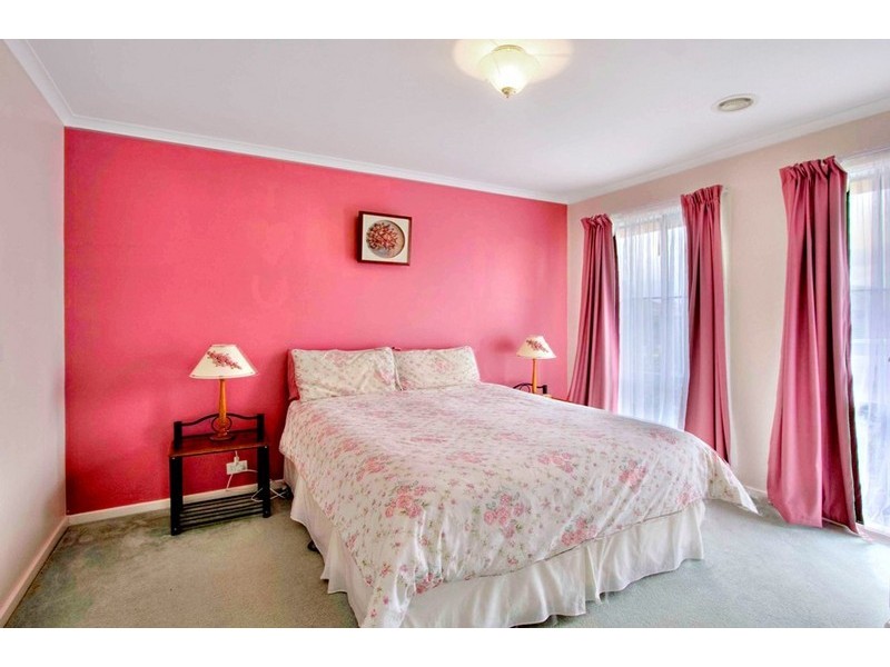 30 England Walk, Narre Warren South VIC 3805