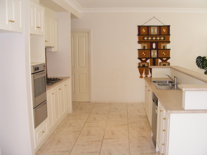 68 Littlecroft Avenue, Narre Warren South VIC 3805