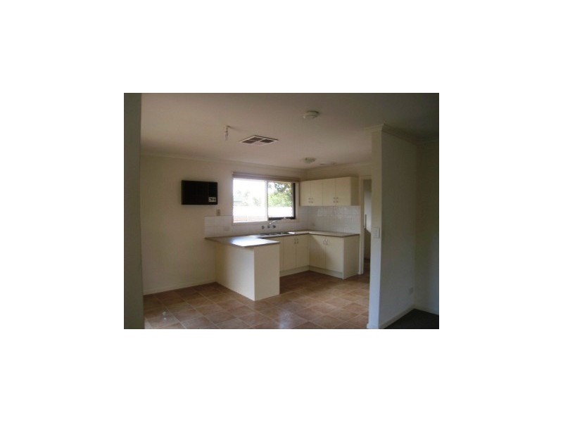 62 Saxonwood Dve, Narre Warren VIC 3805