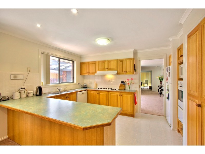 17 Clarinda Drive, Narre Warren VIC 3805