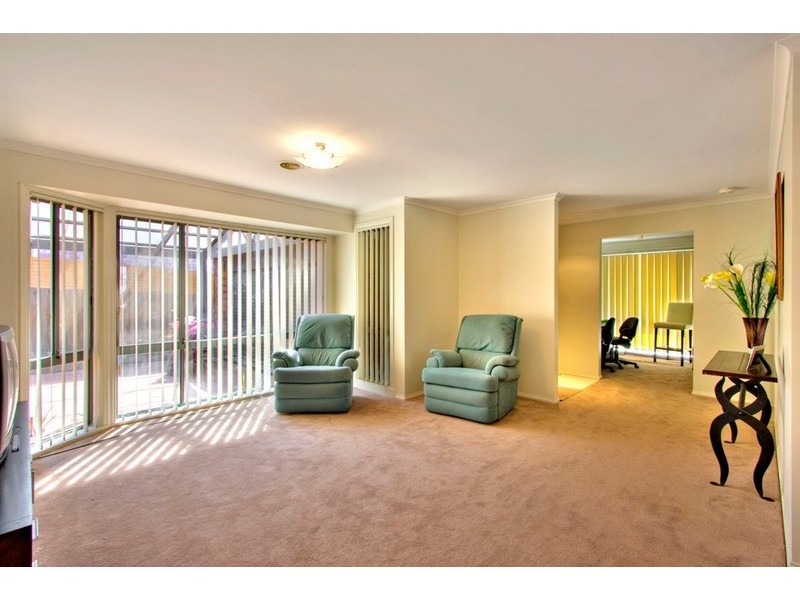 17 Clarinda Drive, Narre Warren VIC 3805