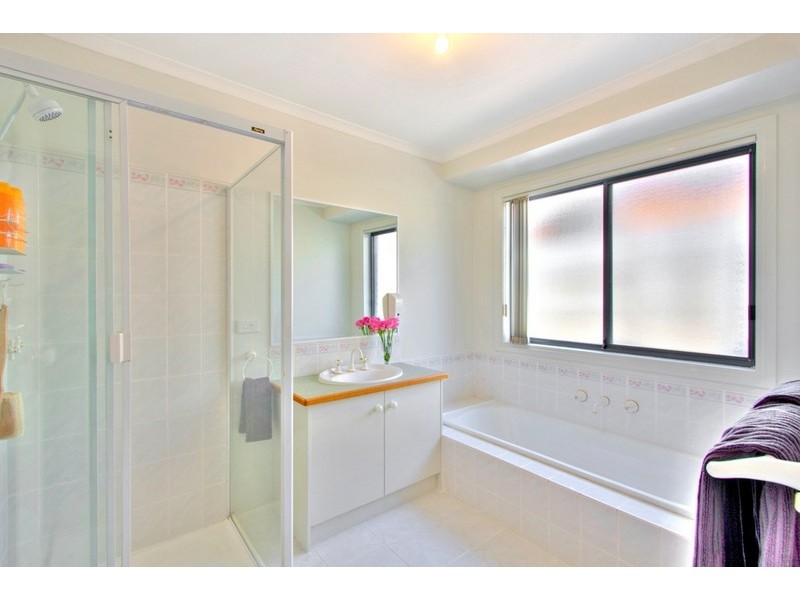 17 Clarinda Drive, Narre Warren VIC 3805