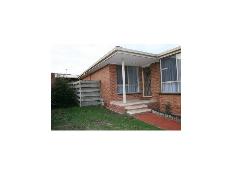 2/92-94 Norfolk Dve, Narre Warren VIC 3805