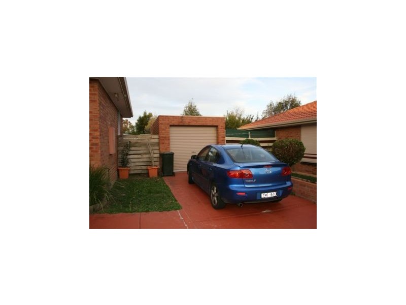 2/92-94 Norfolk Dve, Narre Warren VIC 3805