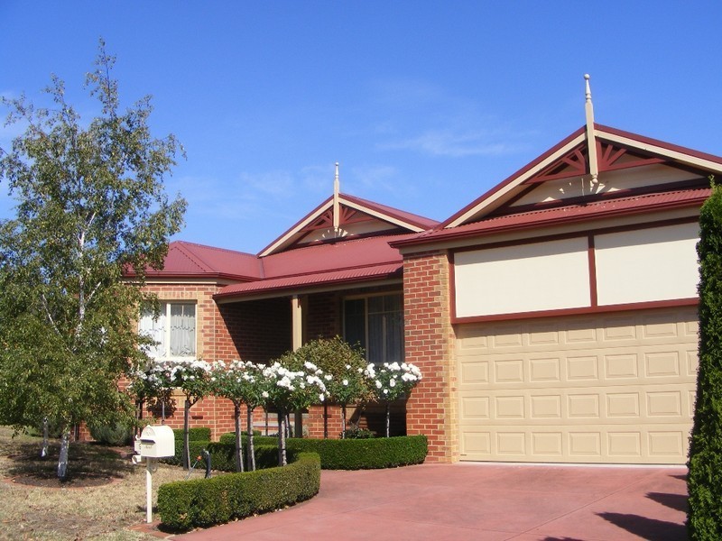 9 Mayfair Crescent, Narre Warren VIC 3805