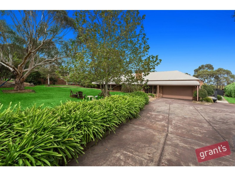 45 Robinson Road, Narre Warren North VIC 3804