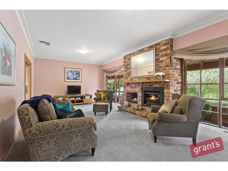 45 Robinson Road, Narre Warren North VIC 3804