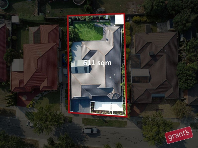 31 Kippenross Drive, Narre Warren South VIC 3805