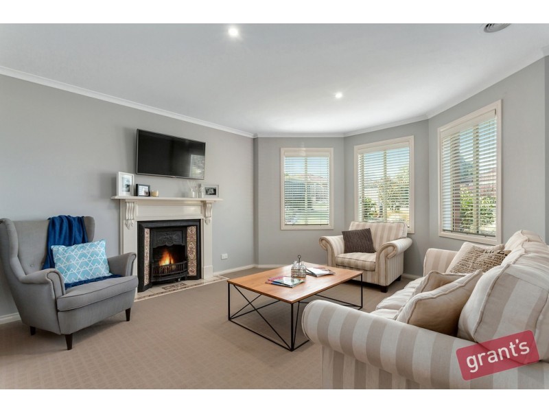 5 Phelan Place, Narre Warren VIC 3805