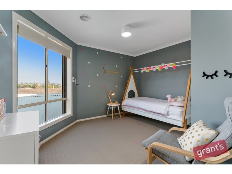 5 Phelan Place, Narre Warren VIC 3805