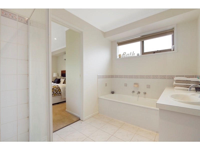 46 George Chudleigh Drive, Hallam VIC 3803