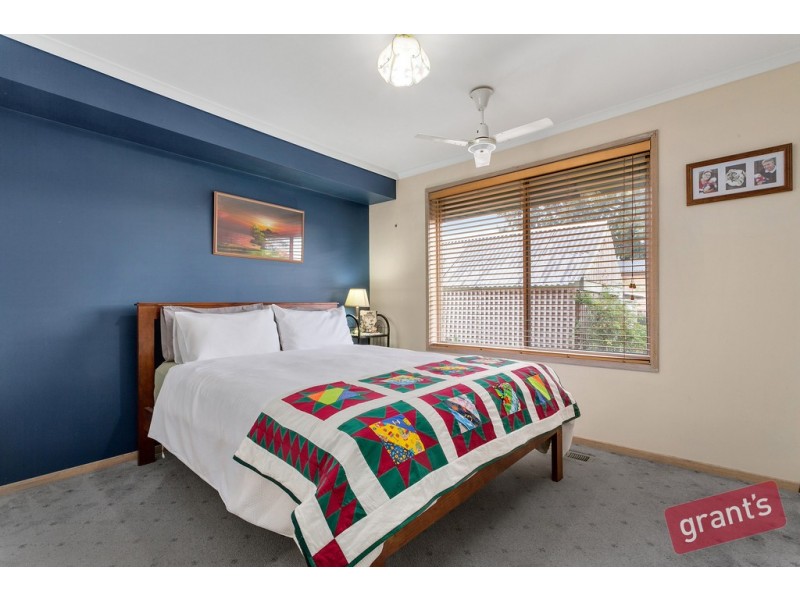 94 Lesdon Avenue, Cranbourne VIC 3977