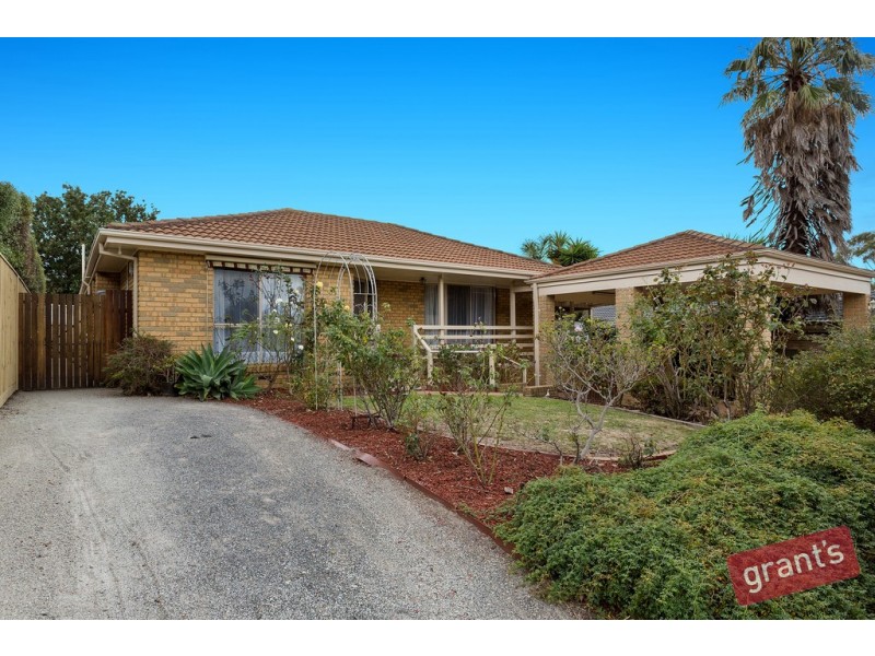 94 Lesdon Avenue, Cranbourne VIC 3977