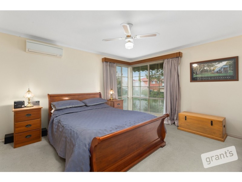 11 Ashley Close, Narre Warren VIC 3805