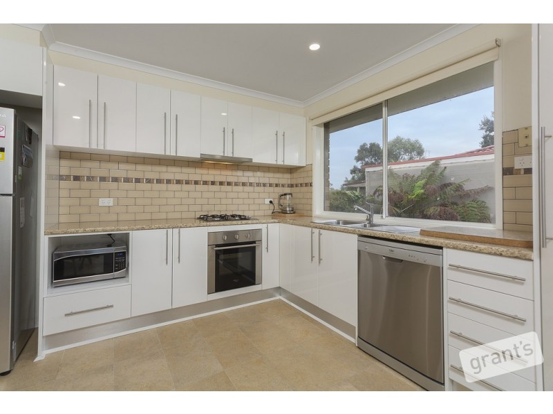 12 Bradley Terrace, Narre Warren VIC 3805