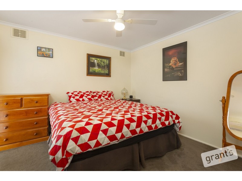 12 Bradley Terrace, Narre Warren VIC 3805