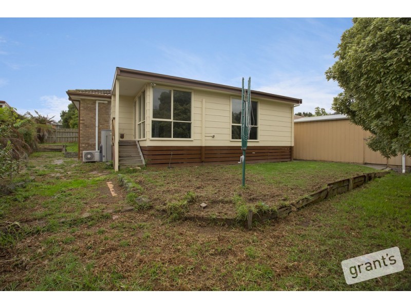 12 Bradley Terrace, Narre Warren VIC 3805