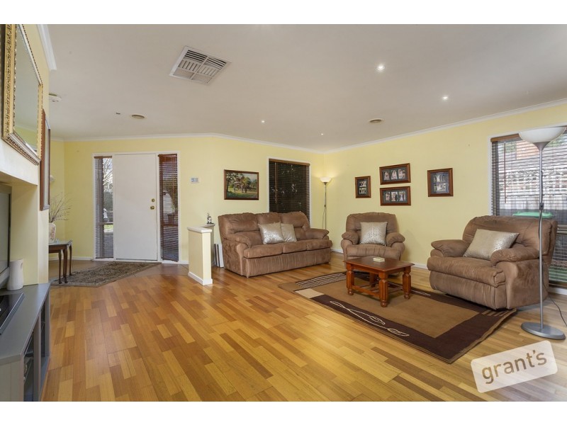 9 Driftwood Court, Frankston VIC 3199