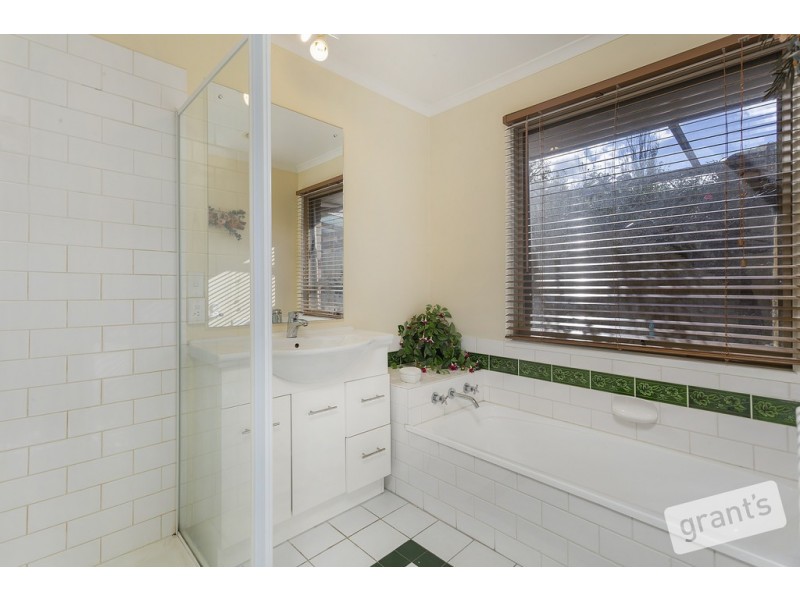 9 Driftwood Court, Frankston VIC 3199