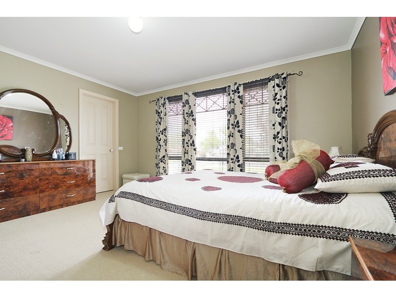 1 Pimento Close, Narre Warren South VIC 3805