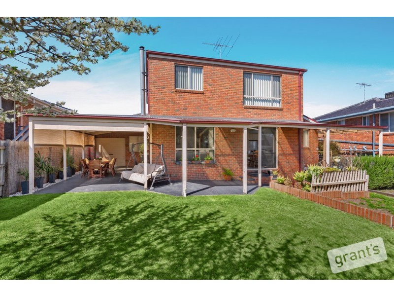 2 Ainsleigh Court, Narre Warren VIC 3805