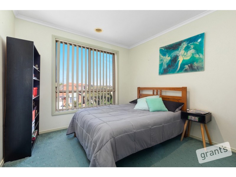 2 Ainsleigh Court, Narre Warren VIC 3805