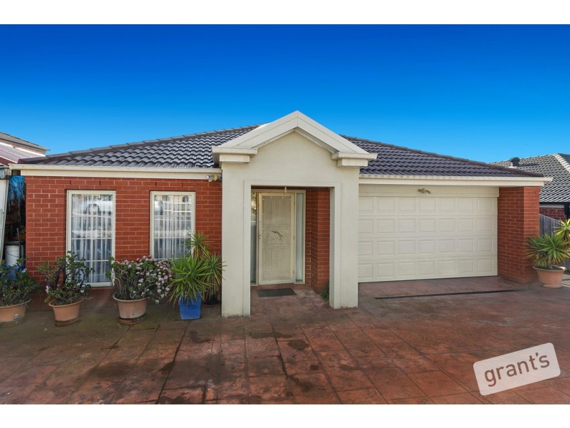 9 Mornmoot Court, Hallam VIC 3803