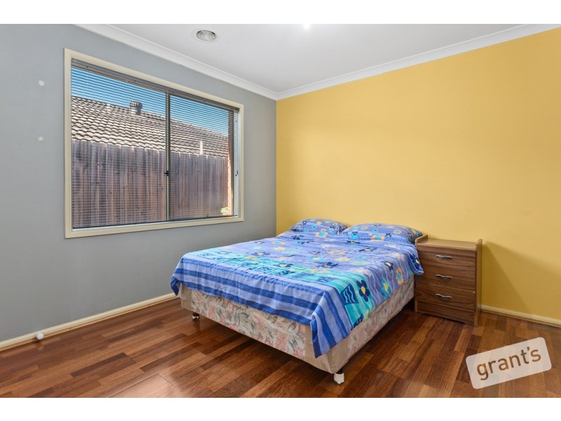 9 Mornmoot Court, Hallam VIC 3803