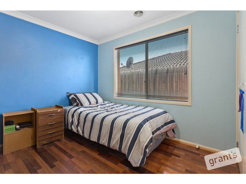 9 Mornmoot Court, Hallam VIC 3803