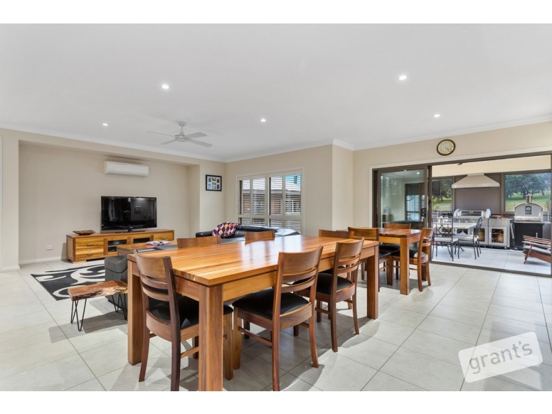 13 Mountain Flat Road, Narre Warren East VIC 3804