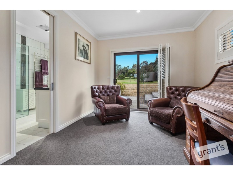 13 Mountain Flat Road, Narre Warren East VIC 3804