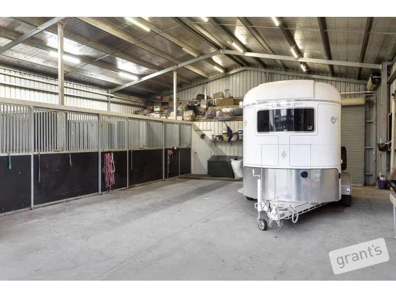 13 Mountain Flat Road, Narre Warren East VIC 3804