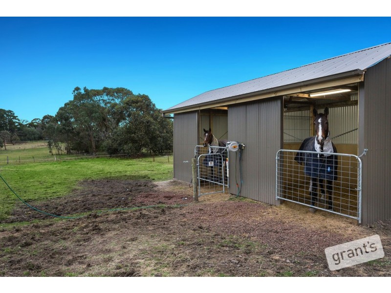 13 Mountain Flat Road, Narre Warren East VIC 3804